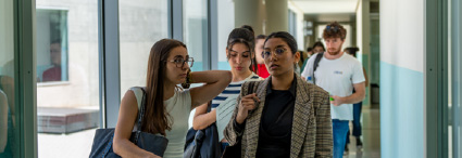 CONSULTA NUESTRAS BECAS